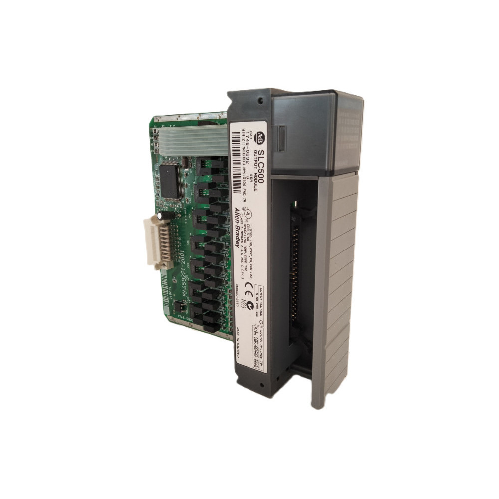 SLC-500 32 Channel Digital Output Module 10-50V DC (source)