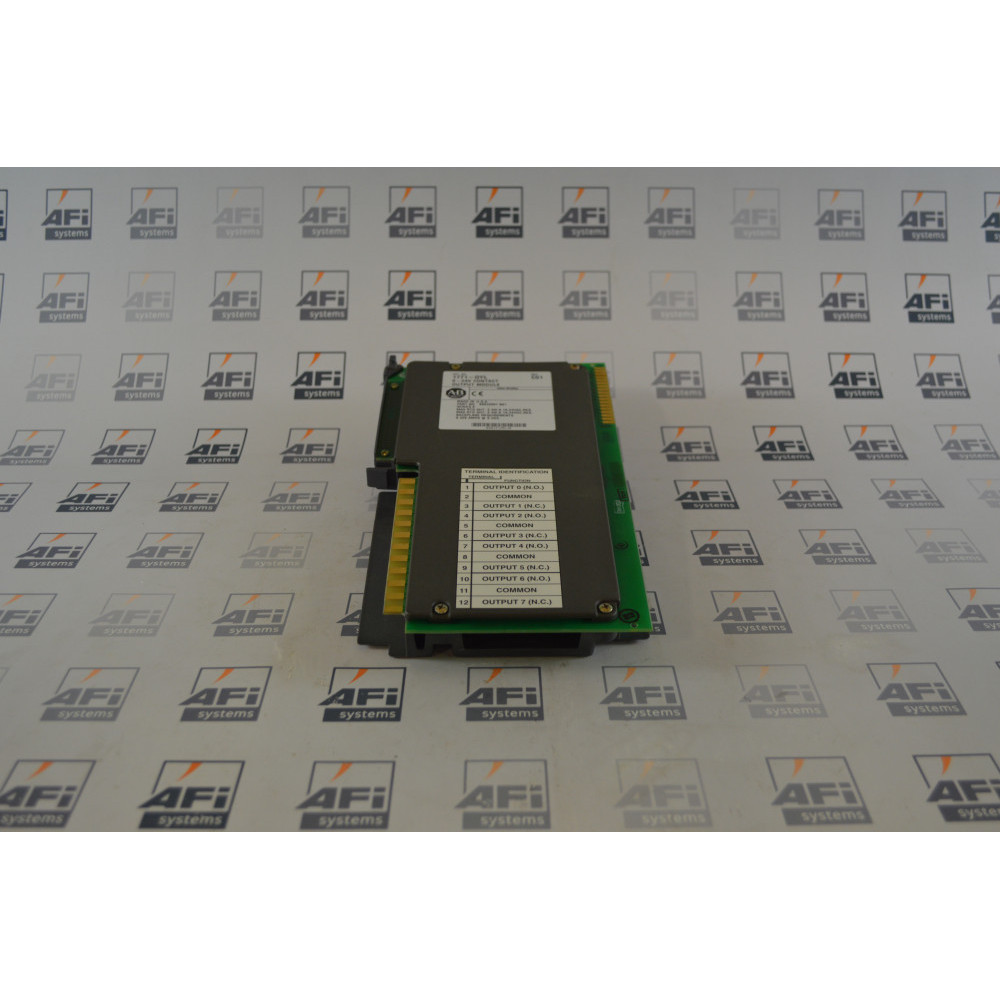 Allen-Bradley 1771-OYL NIB 0-24V CONTACT OUTPUT MODULE