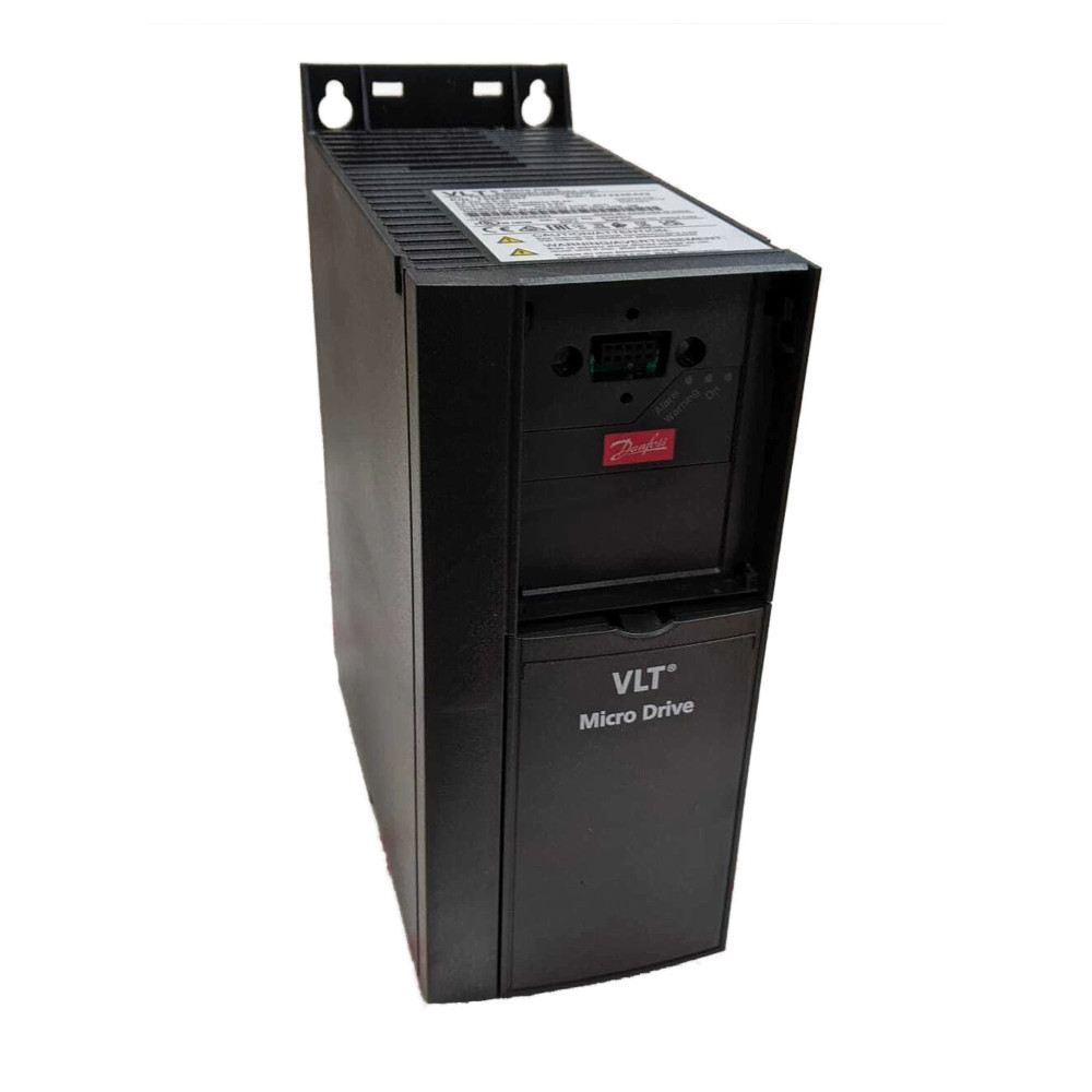 Danfoss 132F0026 VSD; 3ph 380...480VAC; 4kW, 5.5HP, 8.2A