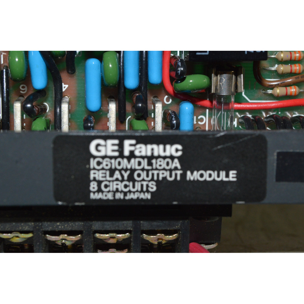 GE Fanuc IC610MDL180A Relay Output Module