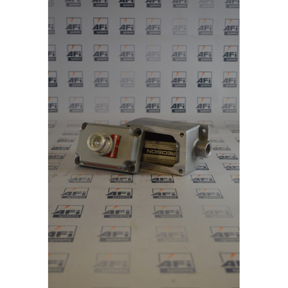 HUBBELL KILLARK XNCS-OB24 CL CLR PL Station