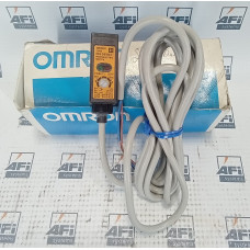 Omron E3S-DS10E4 Photo-electric Sensor Omron E3S-DS10E4 Photo-electric Sensor