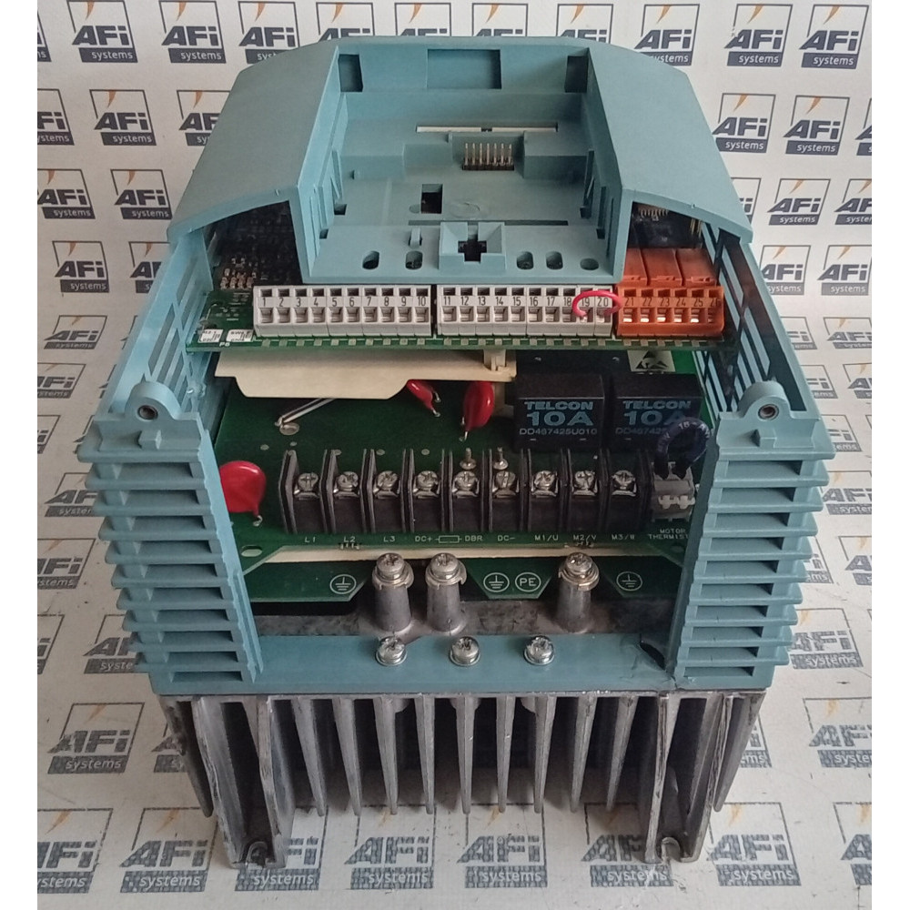 Parker Eurotherm 690PB/0007/230/3/0/0021/US/0/0/0/0 AC Inverter Drive