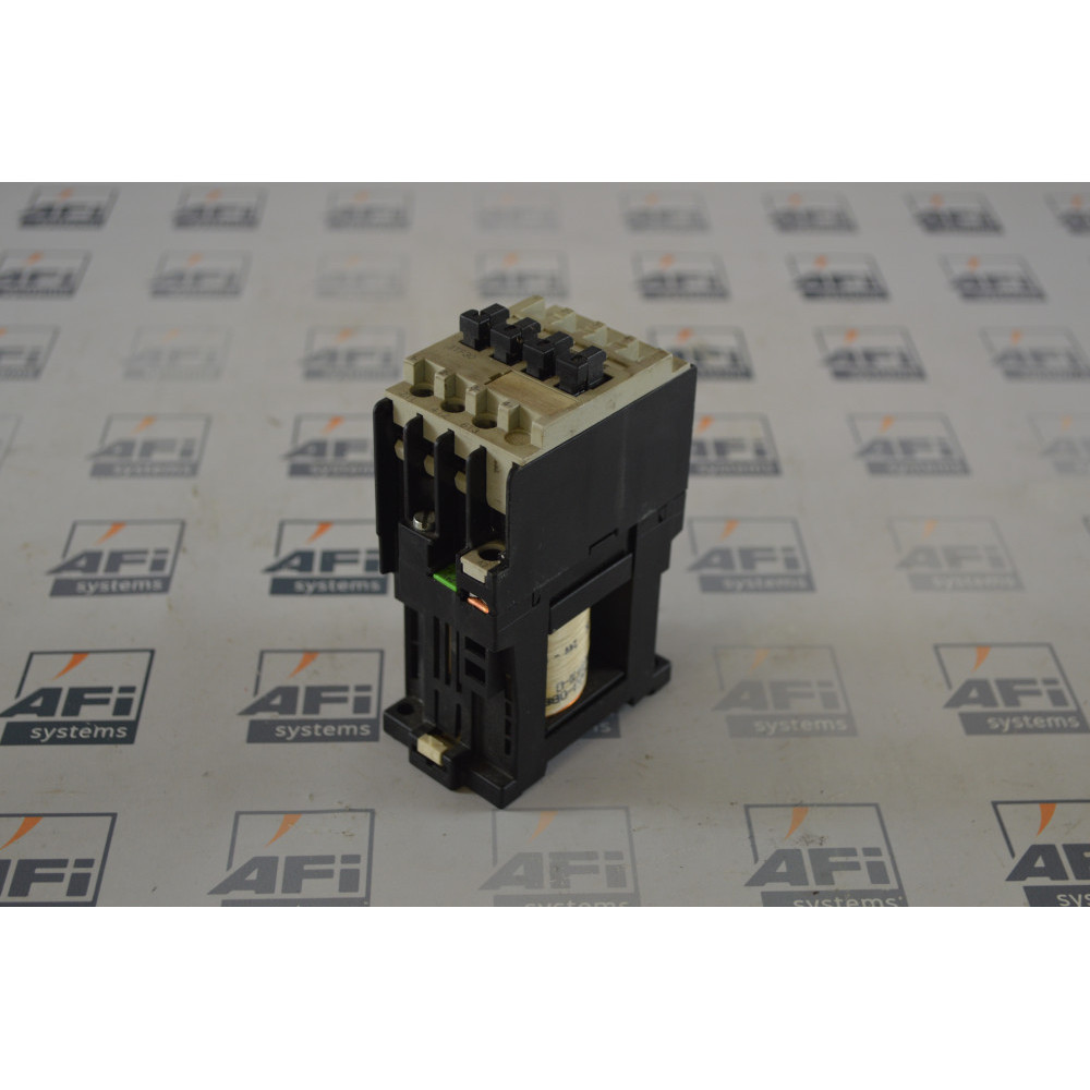 Siemens 3TF3000-0B Contactor 9Amp 600VAC 24VDC Coil