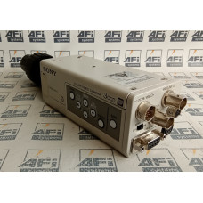 Sony DXC-390 Exwave HAD 3CCD Compact Color Video Camera