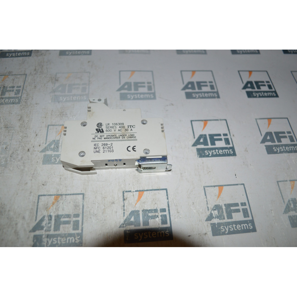  INDUSTRIAL TIMER CO LR-106309-1 FUSE HOLDER
W/O INDICATOR VLC10 30AMP 600V 1P
