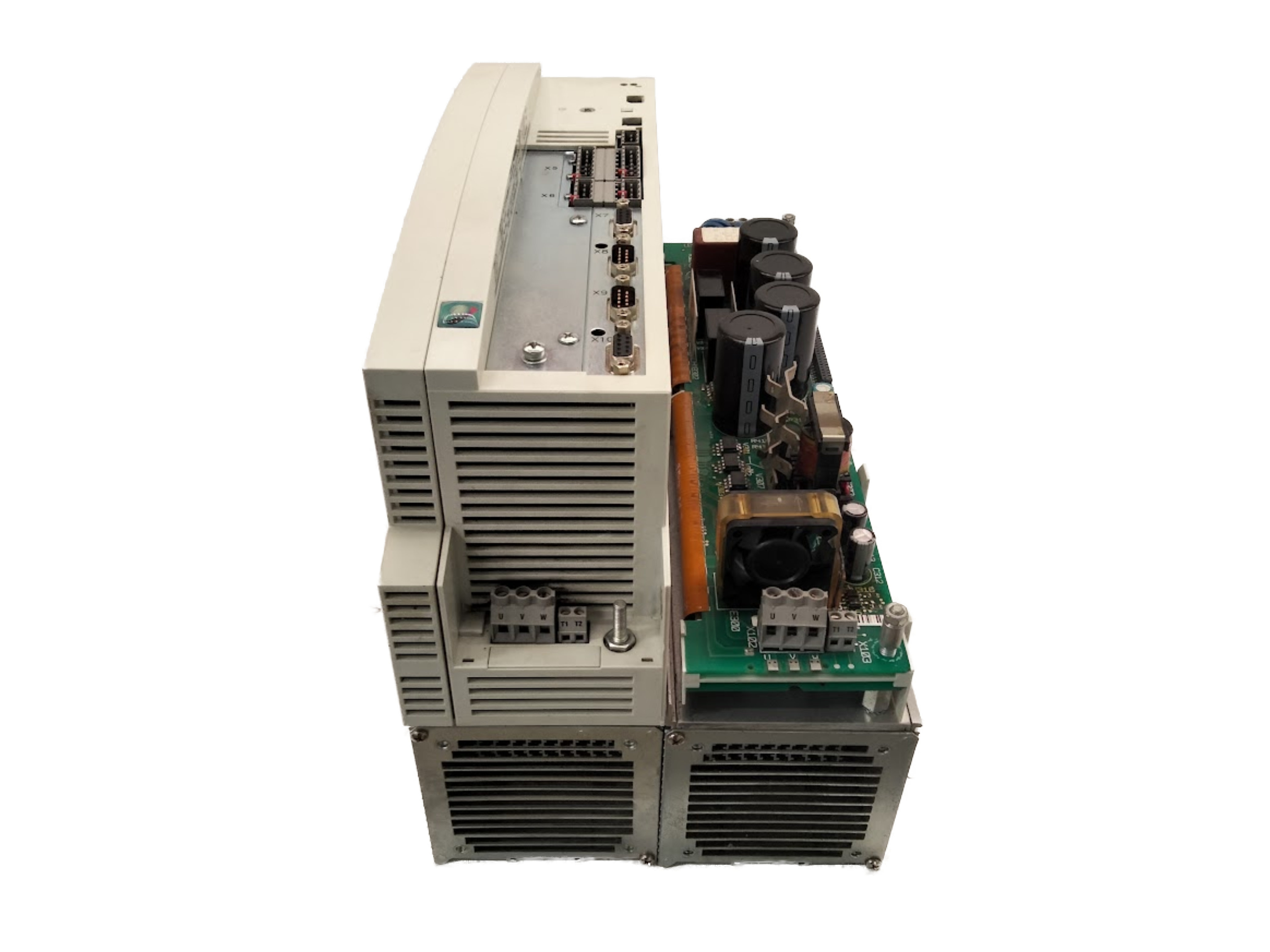 Comparison of a complete 9300 Servo drive and a stripped unit.